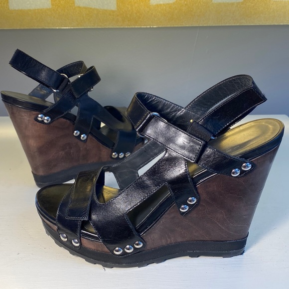 Stuart Weitzman black calf wedge. Worn once. - Picture 3 of 11